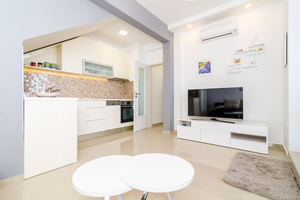 Sea View Apartment 10 Minutes Walk From Old City Дубровник Экстерьер фото
